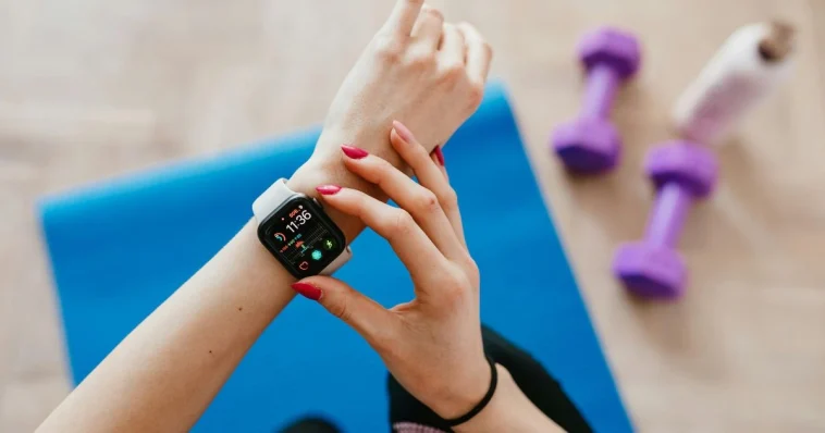 Smartwatch Features That Make Your Watch Incredibly Smarter